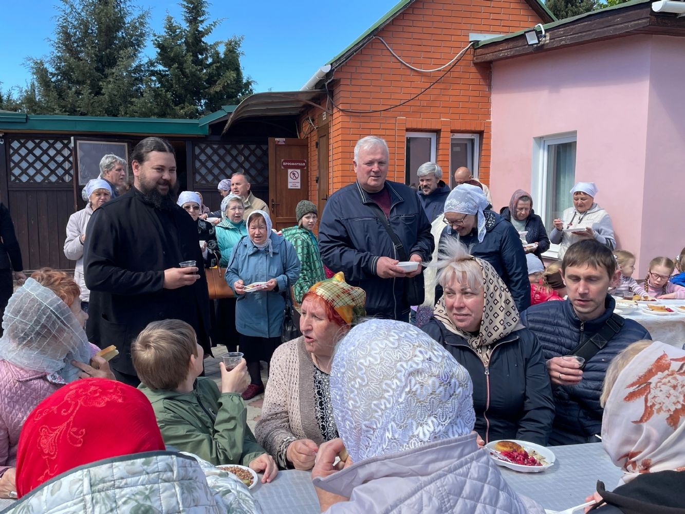 Ангела за Трапезой.